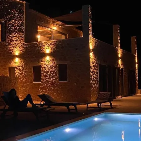 Lovely 3-Bed Villa Private Pool In Agios Nikolaos Vila *