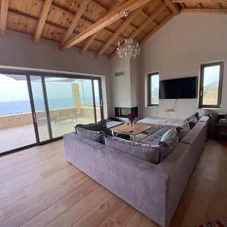 Lovely 3-Bed Villa Private Pool In Agios Nikolaos Villa Riglia