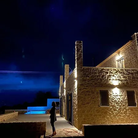Lovely 3-Bed Villa Private Pool In Agios Nikolaos *
