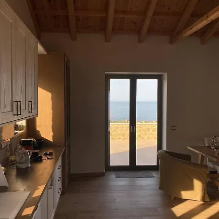 Lovely 3-Bed Villa Private Pool In Agios Nikolaos Riglia