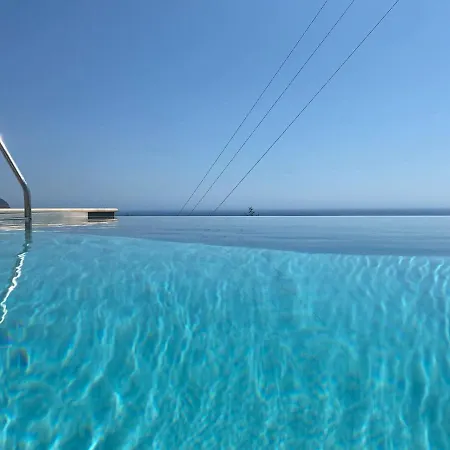 Lovely 3-Bed Villa Private Pool In Agios Nikolaos Riglia