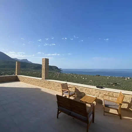 Lovely 3-Bed Villa Private Pool In Agios Nikolaos Villa *