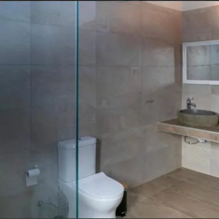 Lovely 3-Bed Villa Private Pool In Agios Nikolaos *